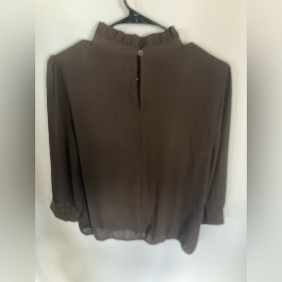 New York & Company long sleeve blouse in size Medium - Picture 4 of 4